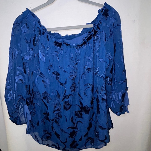 White House Black Market Floral Burnout Off-Shoulder Blouse Blue Women’s Medium - Picture 14 of 14